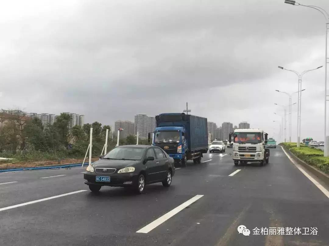 致敬逆风而行的人：“山竹”不可爱，但你们很可爱！
