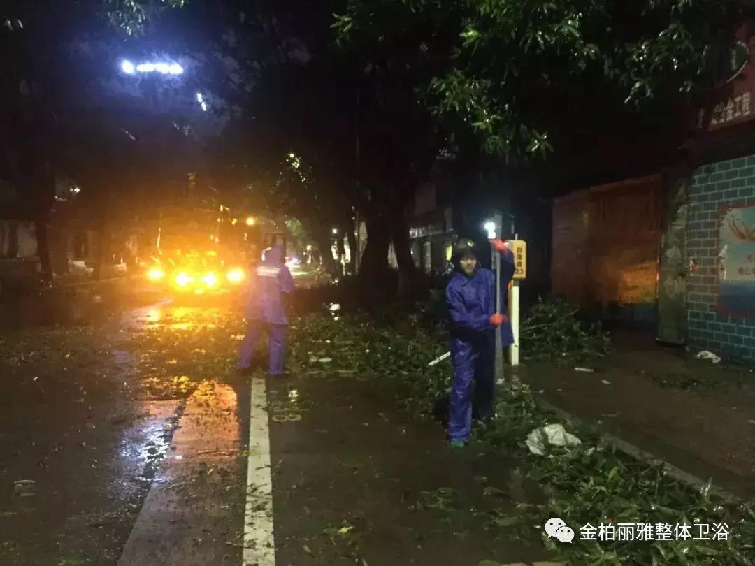 致敬逆风而行的人：“山竹”不可爱，但你们很可爱！